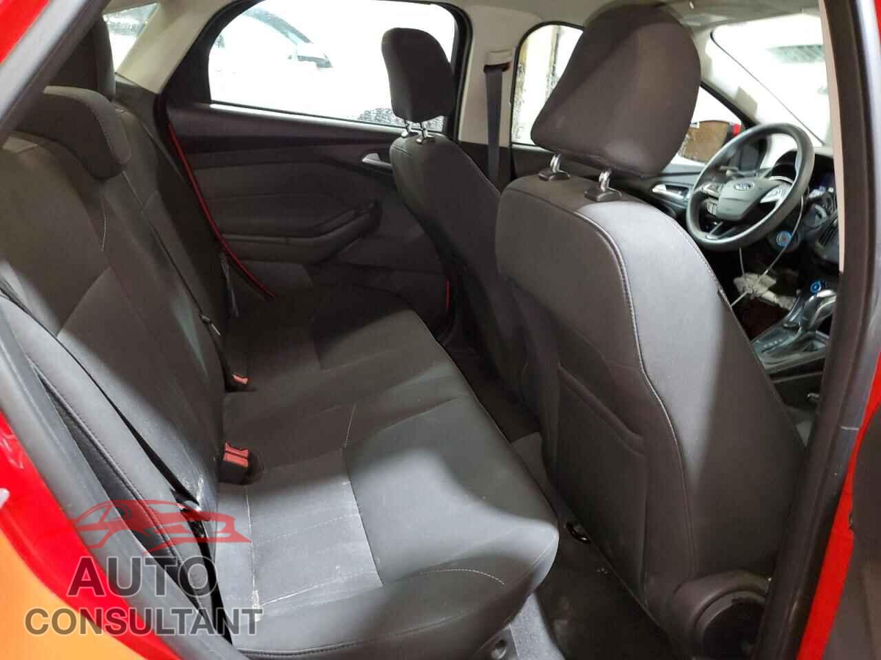 FORD FOCUS 2016 - 1FADP3F20GL232426