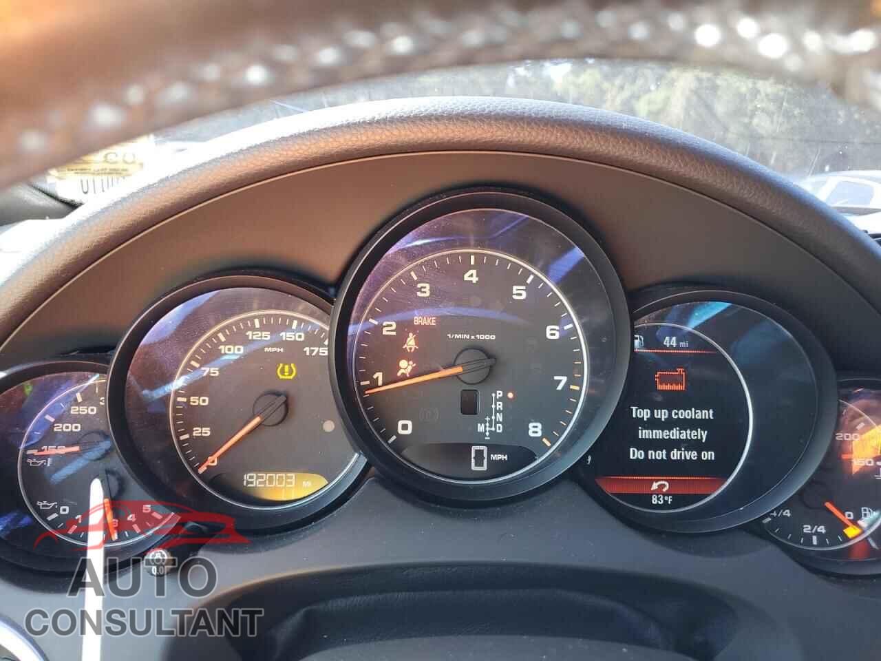 PORSCHE CAYENNE 2016 - WP1AA2A27GLA04065