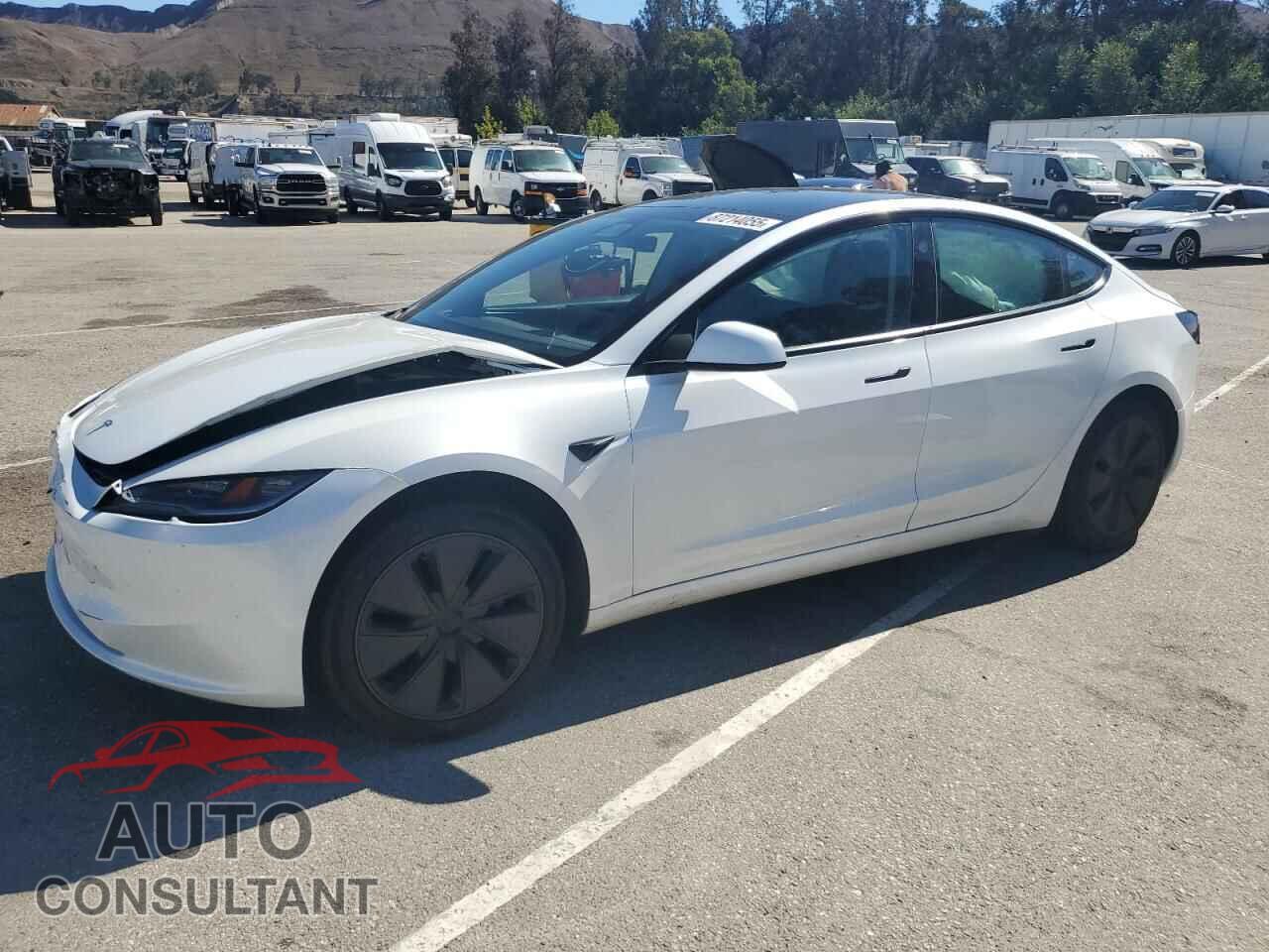TESLA MODEL 3 2024 - 5YJ3E1EA7RF774105