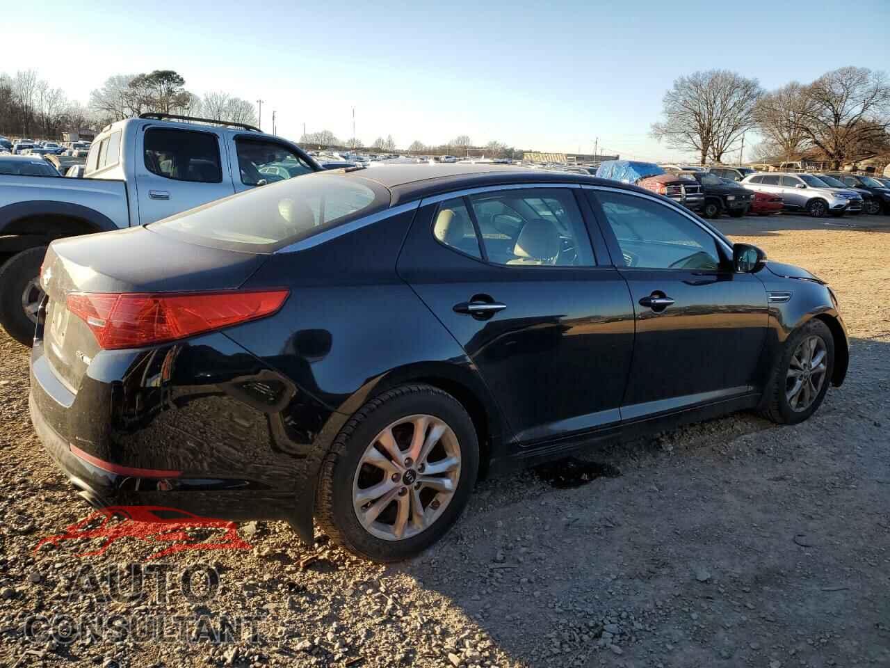 KIA OPTIMA 2011 - KNAGN4A76B5109312