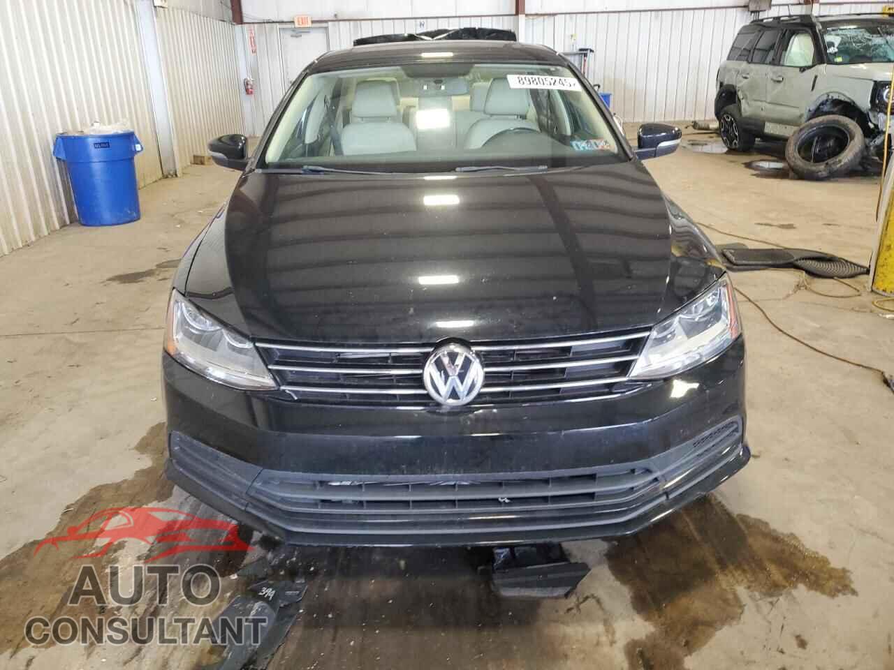 VOLKSWAGEN JETTA 2017 - 3VWDB7AJ7HM337833