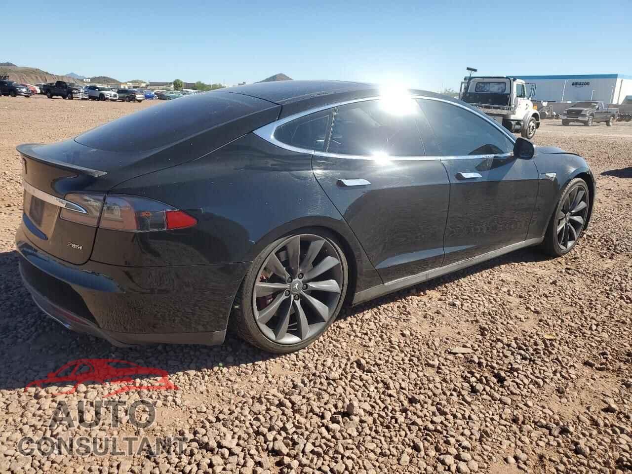 TESLA MODEL S 2013 - 5YJSA1DP2DFP16330