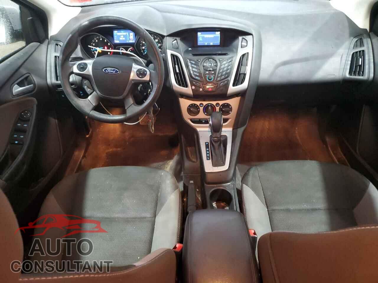 FORD FOCUS 2014 - 1FADP3F2XEL457062