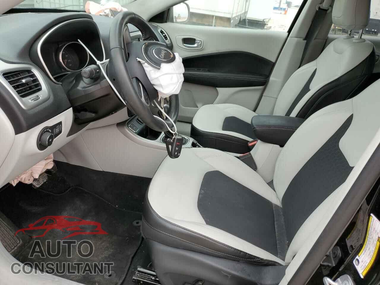 JEEP COMPASS 2018 - 3C4NJCBB7JT368411