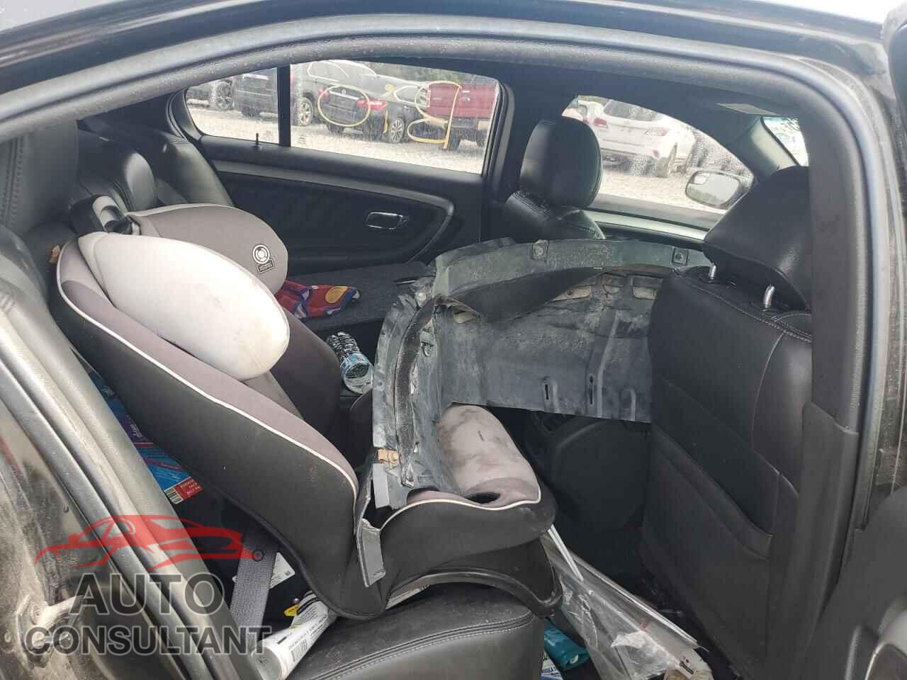 FORD TAURUS 2015 - 1FAHP2E83FG148559