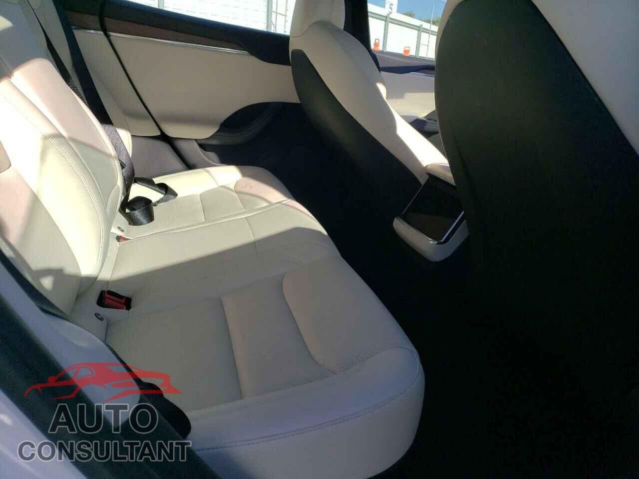 TESLA MODEL S 2022 - 5YJSA1E58NF492690