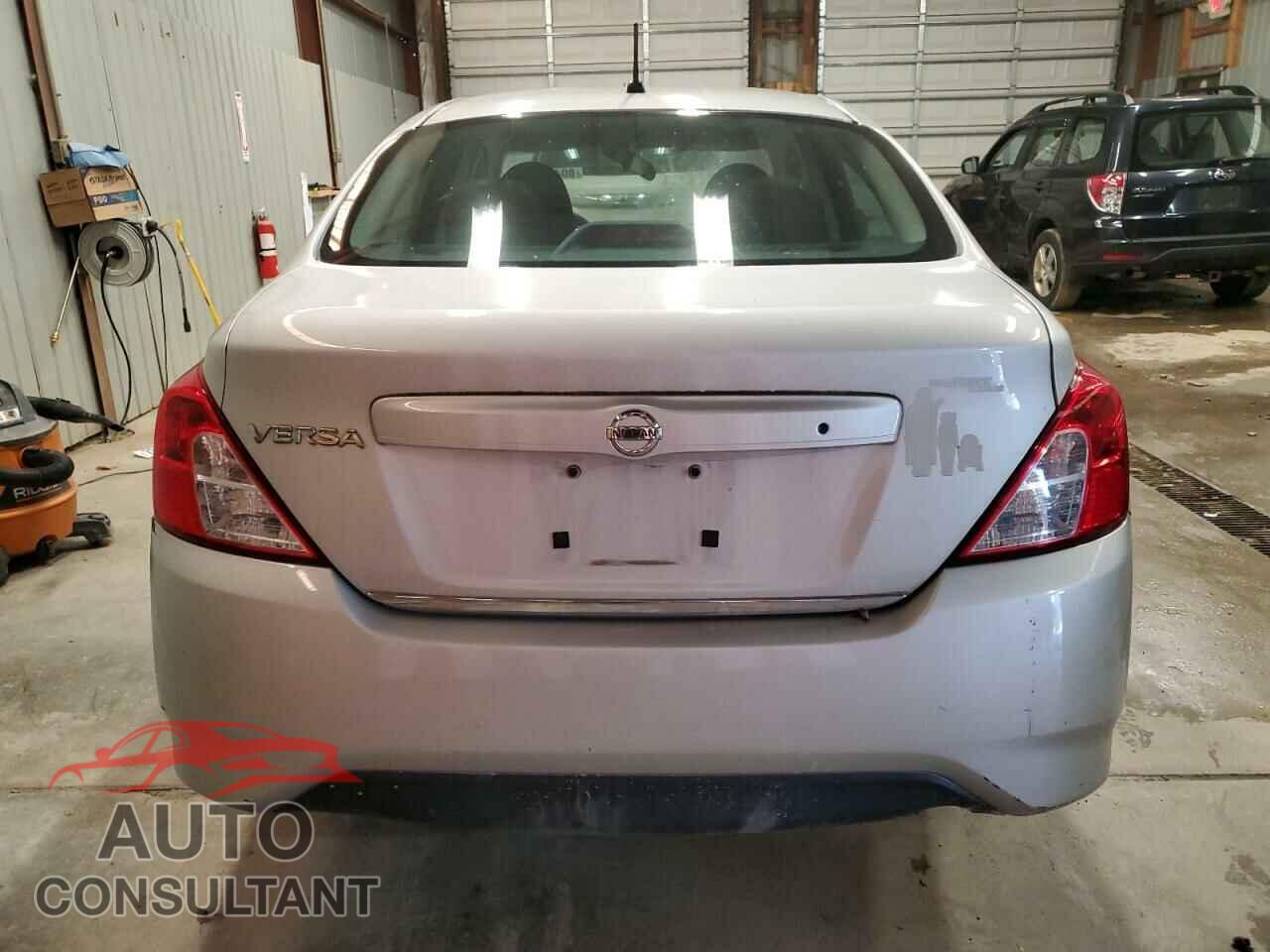 NISSAN VERSA 2015 - 3N1CN7AP3FL917676