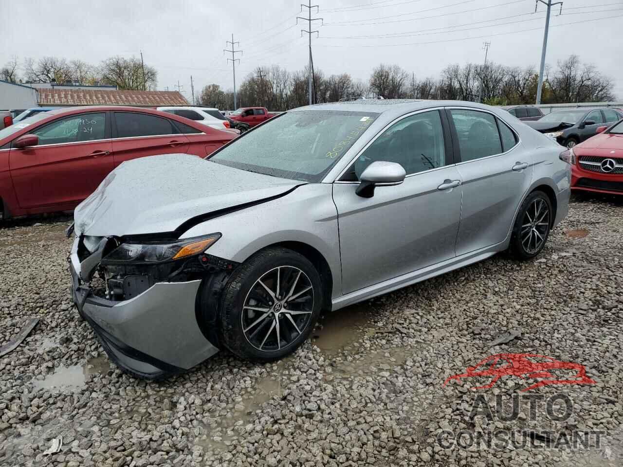 TOYOTA CAMRY 2022 - 4T1G11AK9NU704498