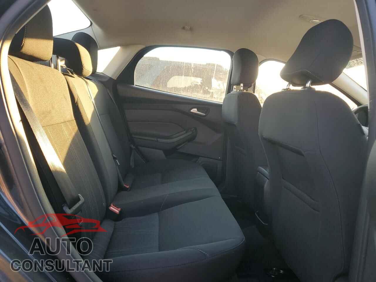 FORD FOCUS 2017 - 1FADP3F24HL315701