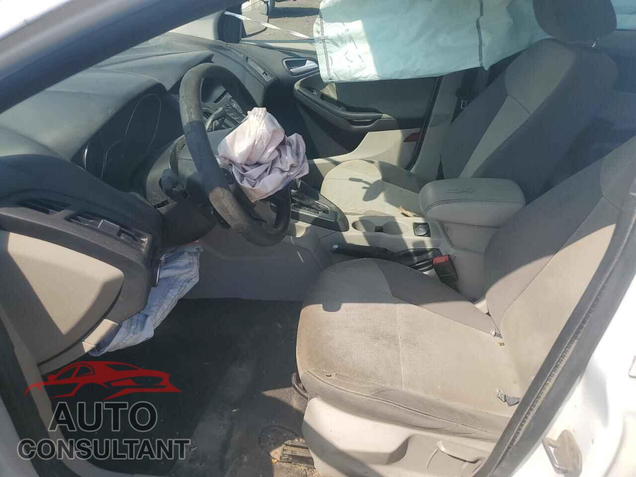 FORD FOCUS 2014 - 1FADP3F28EL155088
