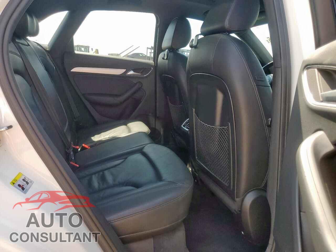 AUDI Q3 2017 - WA1BCCFS7HR004512