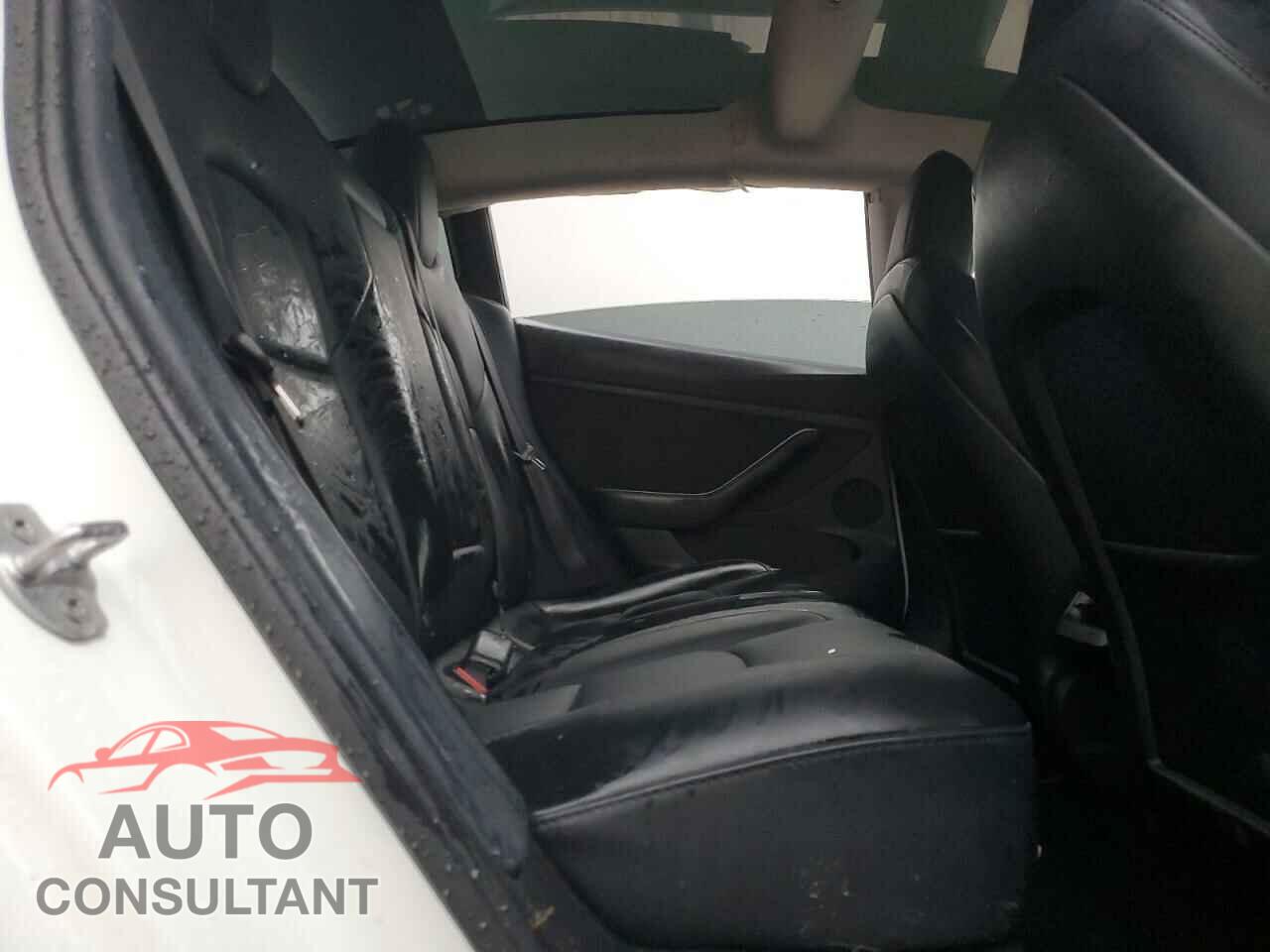 TESLA MODEL 3 2022 - 5YJ3E1EB7NF108932