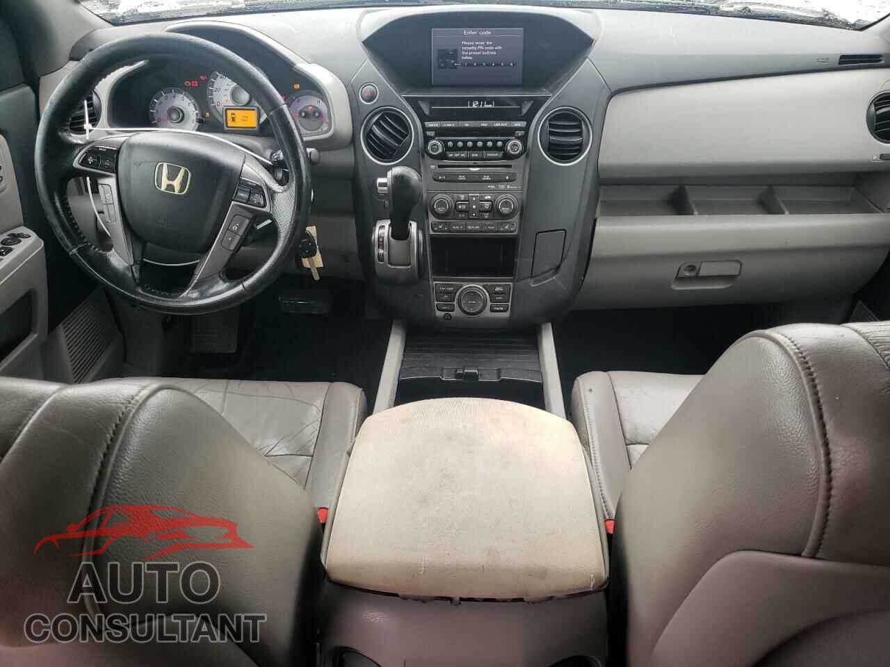 HONDA PILOT 2013 - 5FNYF3H93DB006341