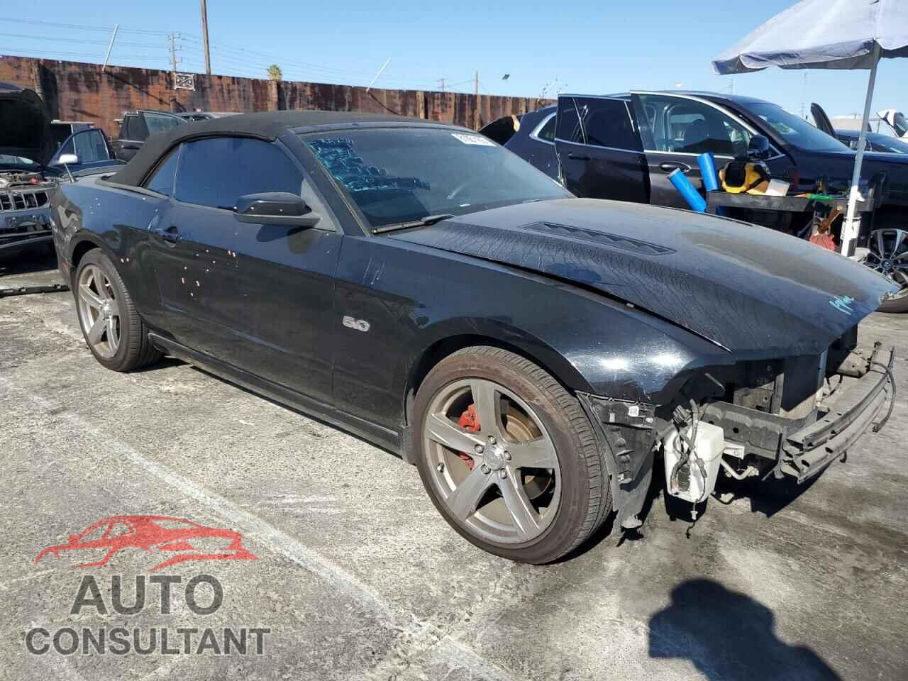 FORD MUSTANG 2014 - 1ZVBP8FF4E5321853