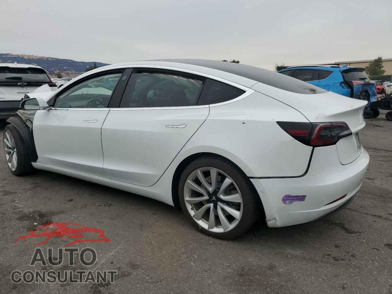 TESLA MODEL 3 2018 - 5YJ3E1EA9JF108237