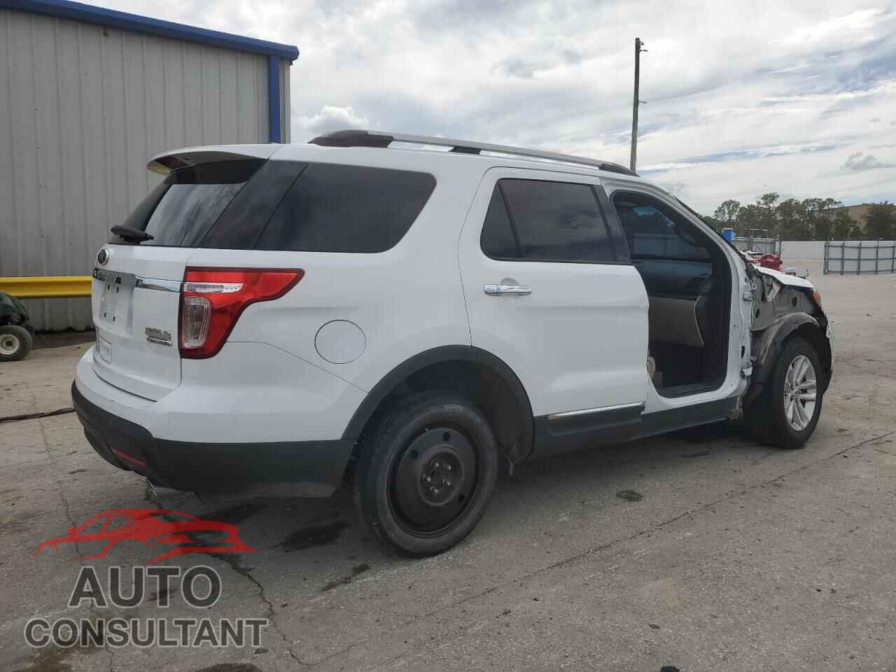 FORD EXPLORER 2013 - 1FM5K7B8XDGB66353