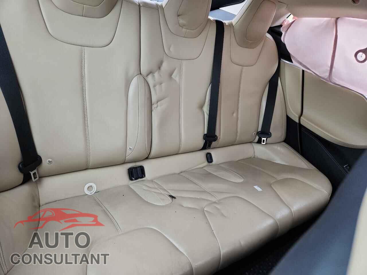 TESLA MODEL S 2015 - 5YJSA1S2XFF084476