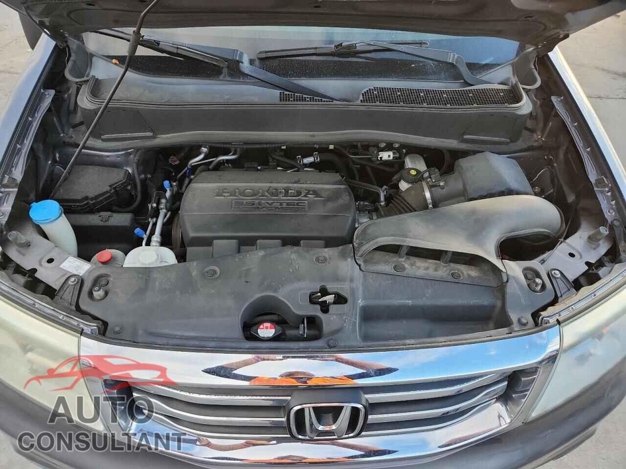 HONDA PILOT 2015 - 5FNYF4H25FB060218