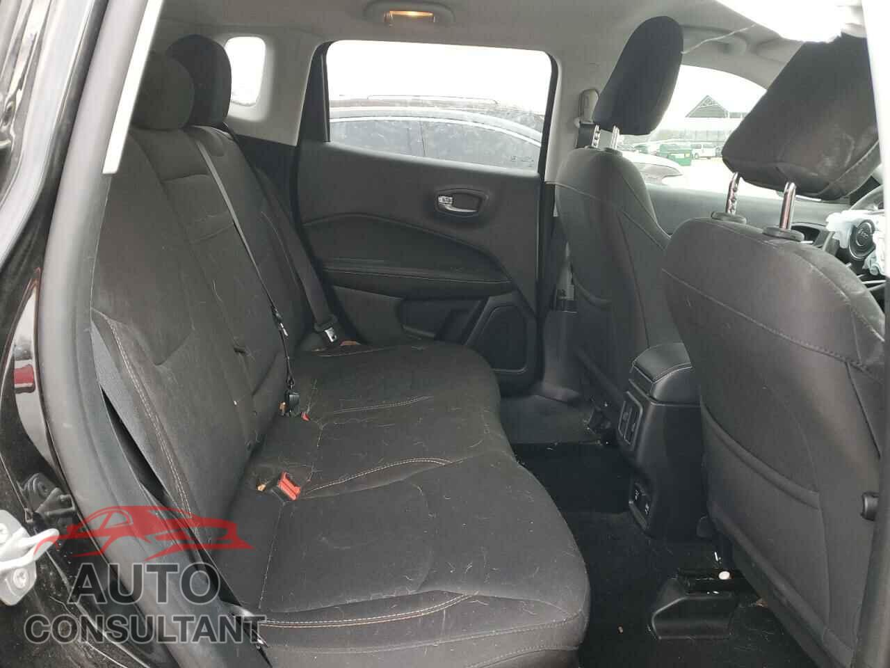 JEEP COMPASS 2018 - 3C4NJDAB2JT373376
