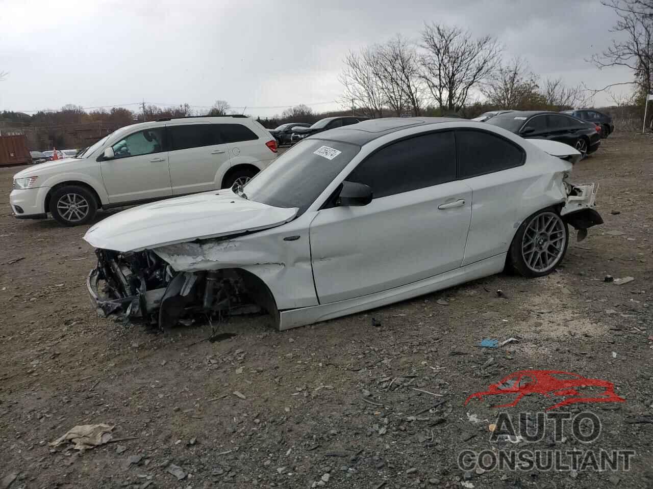 BMW 1 SERIES 2011 - WBAUC9C58BVM10505