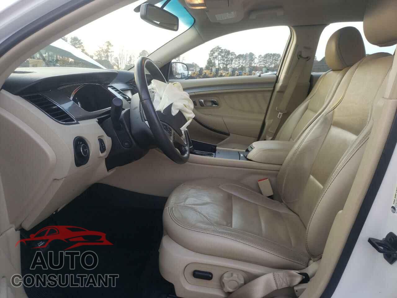 FORD TAURUS 2015 - 1FAHP2E86FG174198