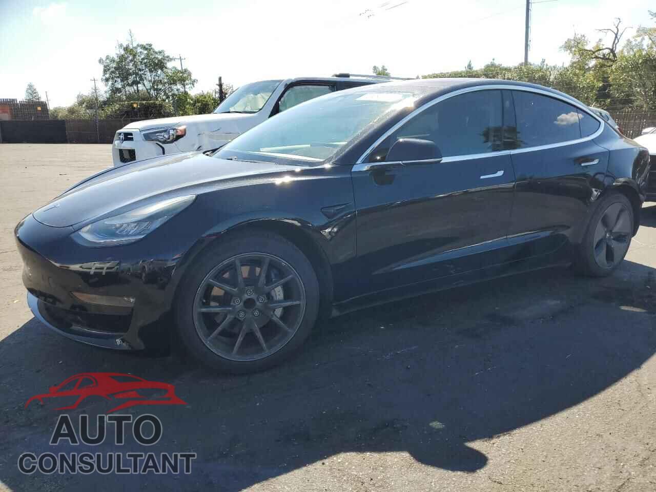 TESLA MODEL 3 2019 - 5YJ3E1EA2KF321564