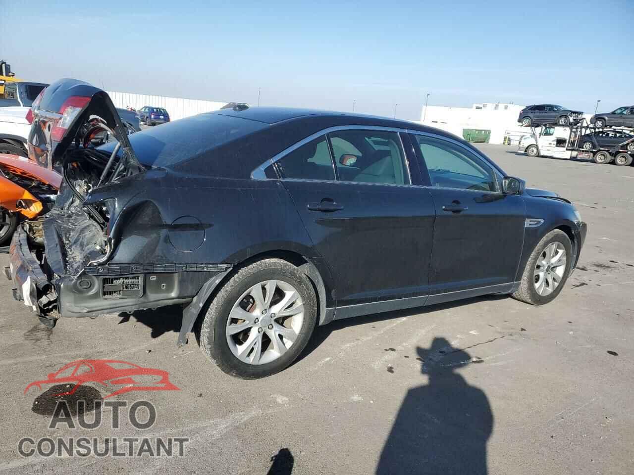 FORD TAURUS 2011 - 1FAHP2HW2BG146645