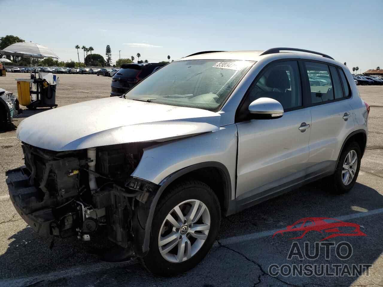 VOLKSWAGEN TIGUAN 2015 - WVGAV7AX1FW570097