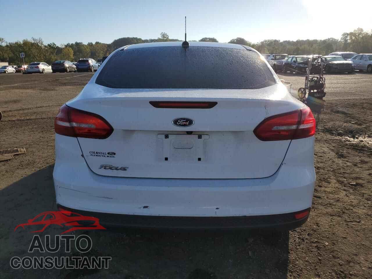 FORD FOCUS 2017 - 1FADP3E26HL293671