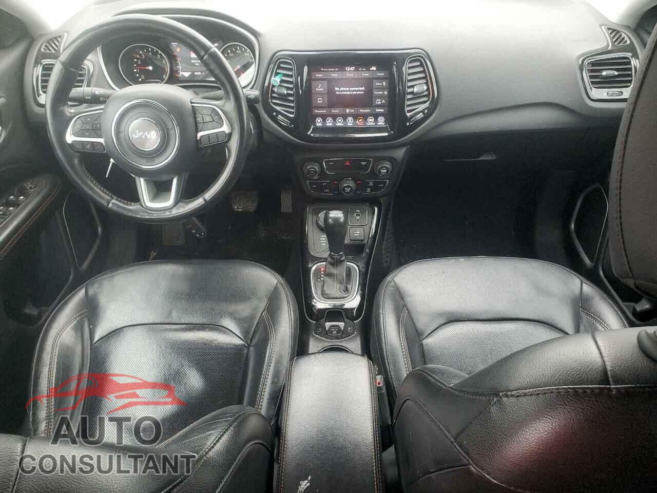 JEEP COMPASS 2018 - 3C4NJDCBXJT415628