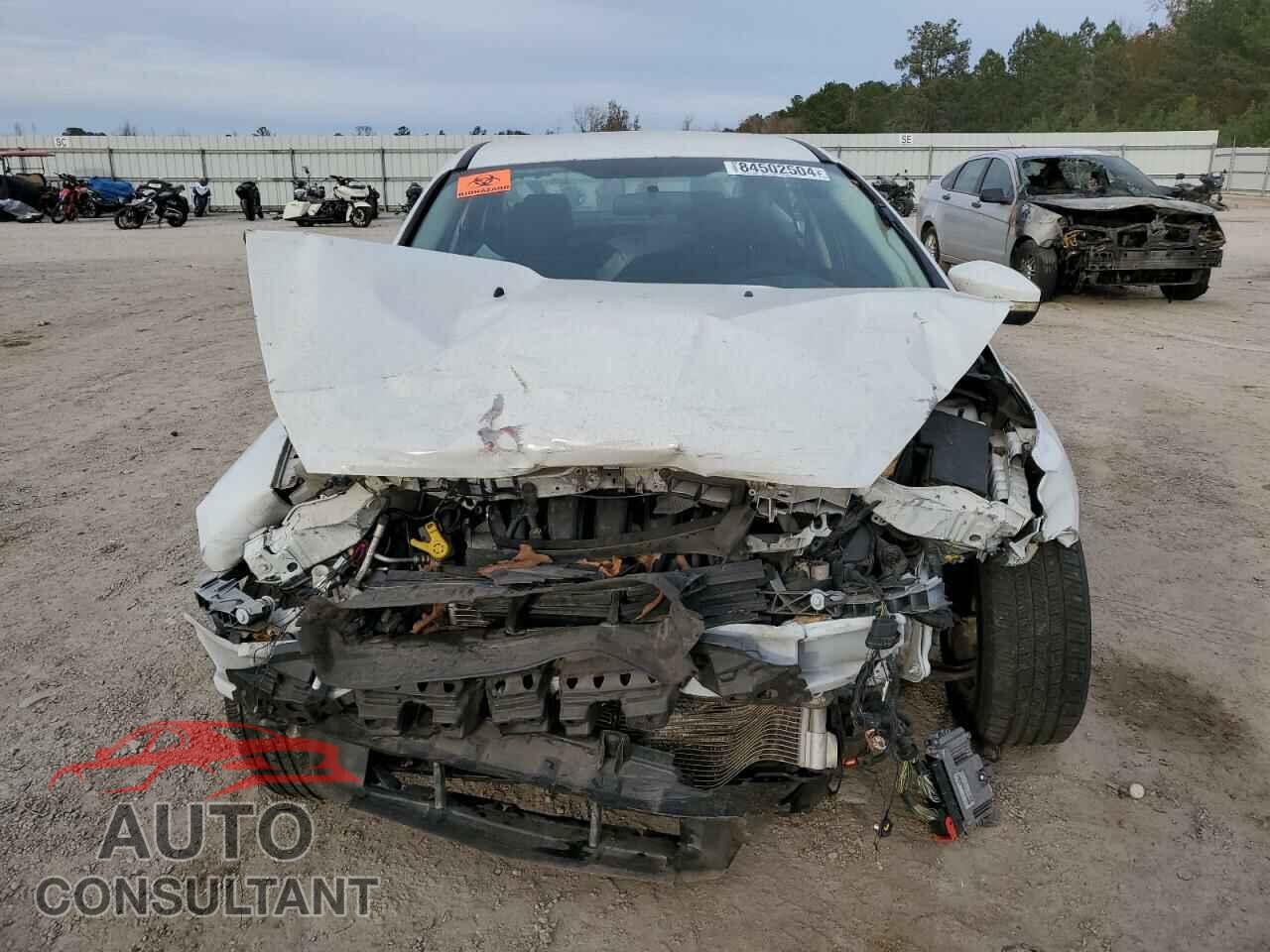 FORD FOCUS 2015 - 1FADP3F25FL301853