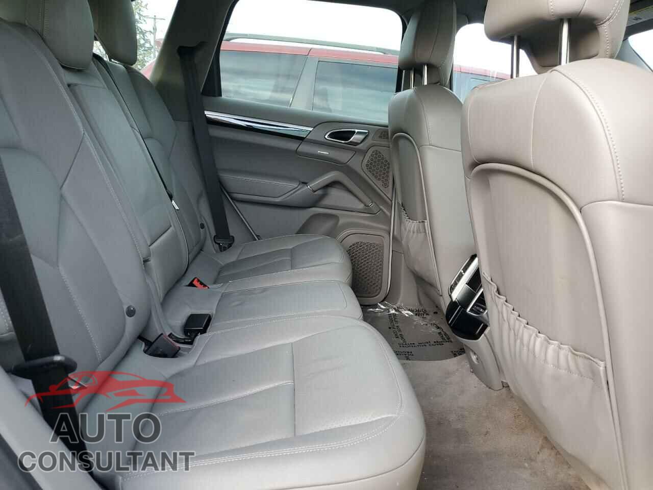 PORSCHE CAYENNE 2013 - WP1AA2A26DLA10502