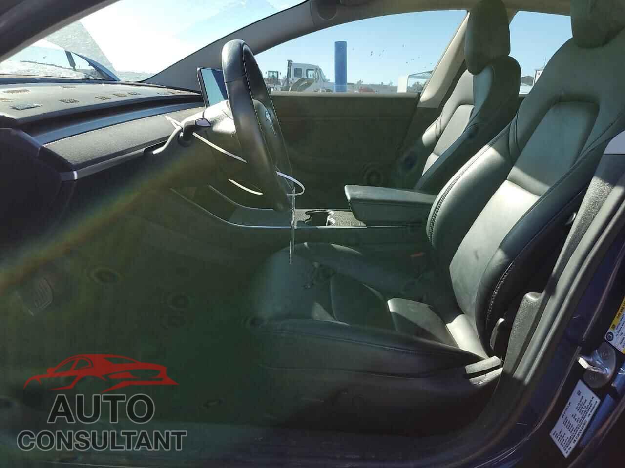 TESLA MODEL 3 2018 - 5YJ3E1EA7JF076615