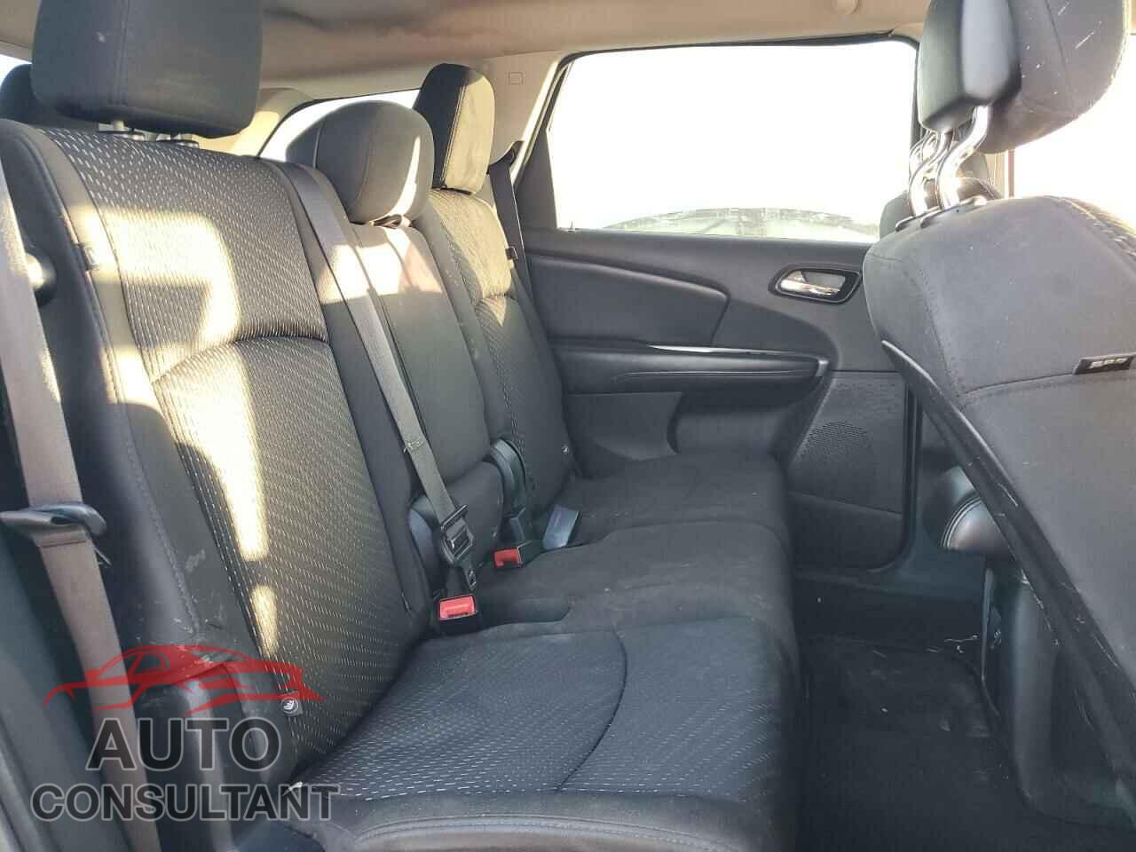 DODGE JOURNEY 2015 - 3C4PDCBB9FT604726