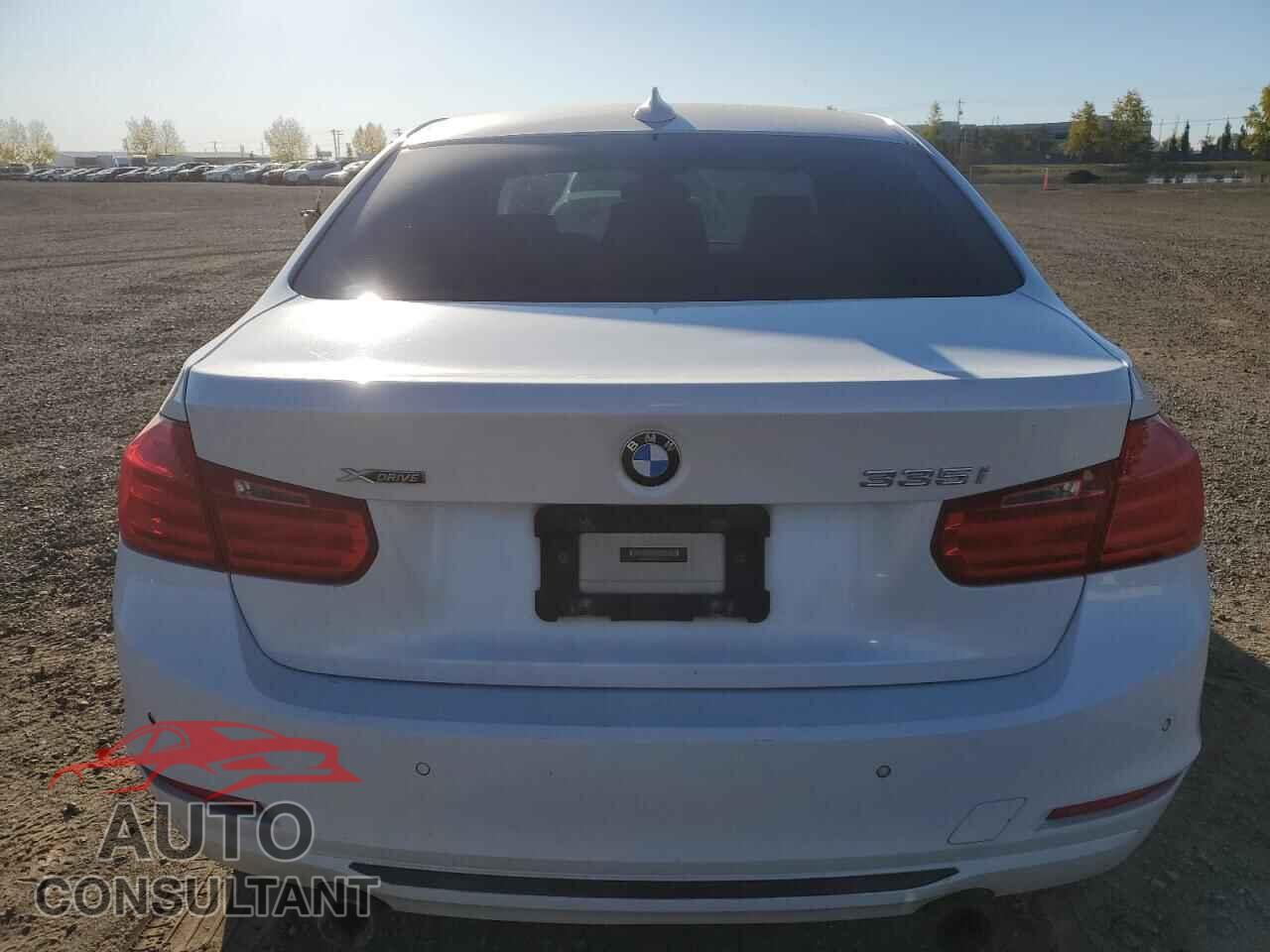 BMW 3 SERIES 2013 - WBA3B9C59DF587107