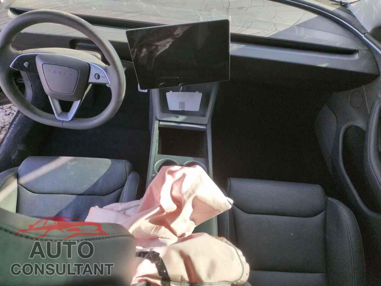 TESLA MODEL 3 2024 - 5YJ3E1ET4RF820894
