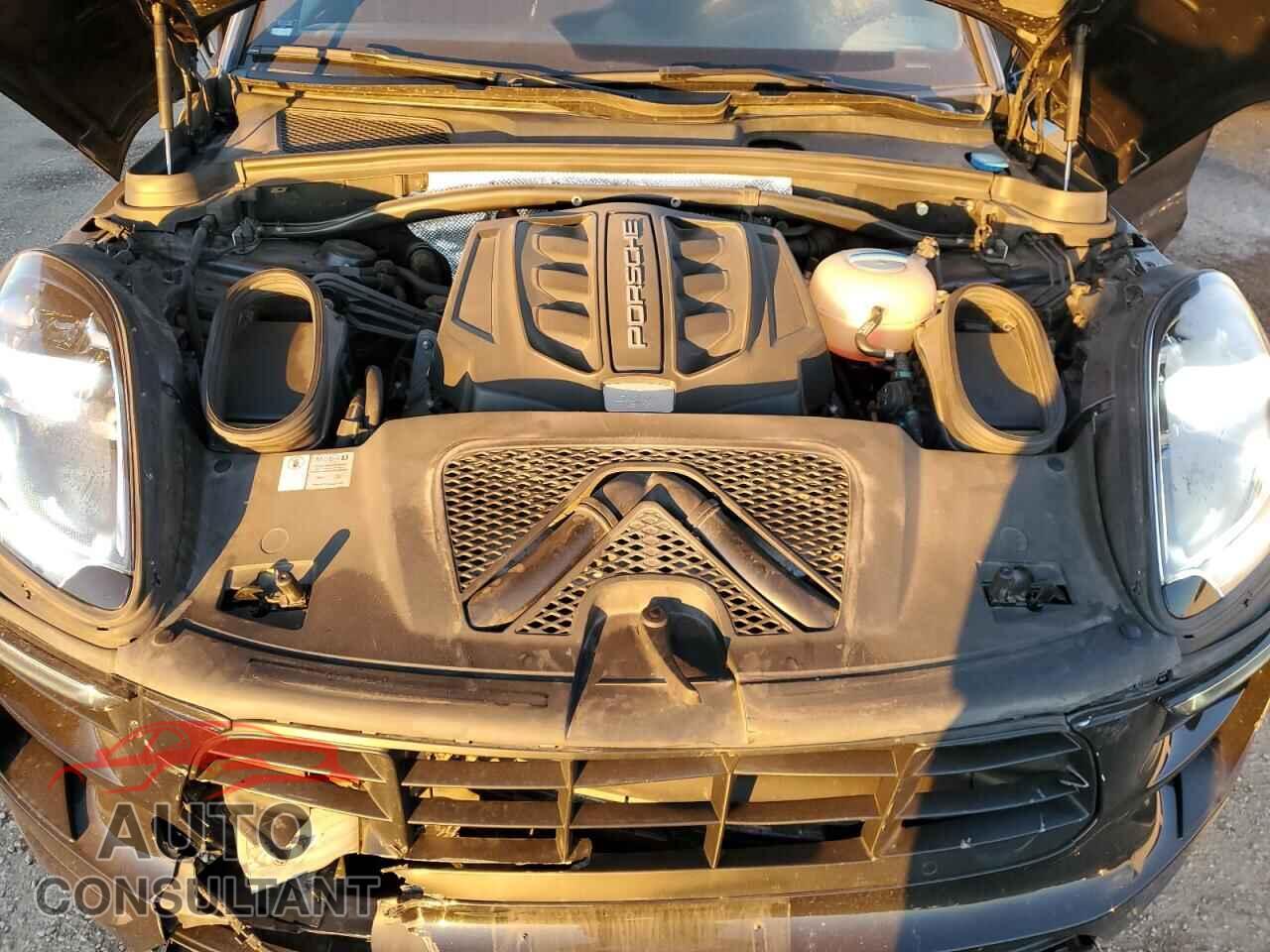 PORSCHE MACAN 2018 - WP1AG2A53JLB60166