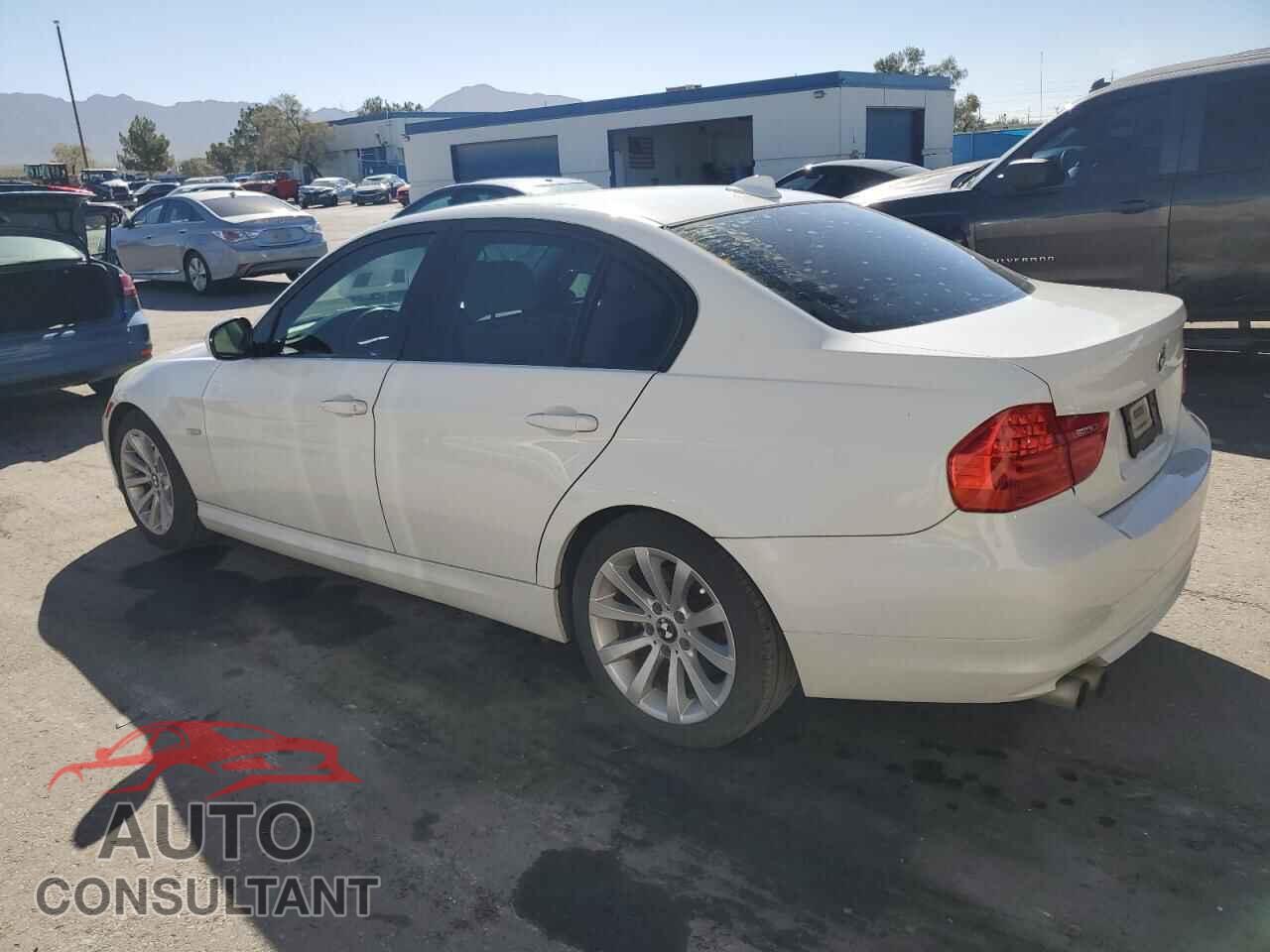 BMW 3 SERIES 2011 - WBAPH7C56BE852833