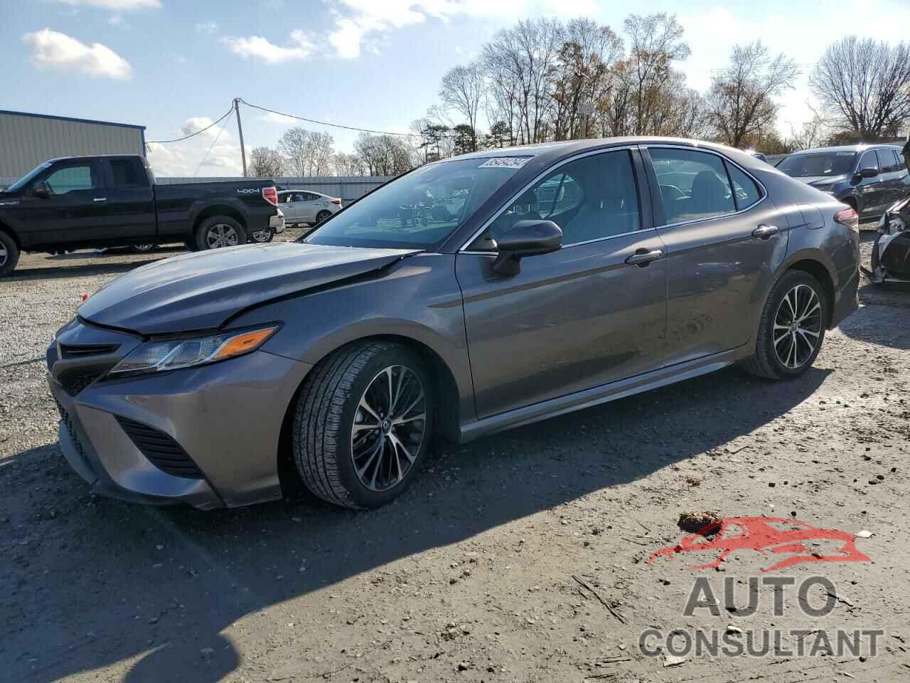 TOYOTA CAMRY 2018 - 4T1B11HK0JU136264