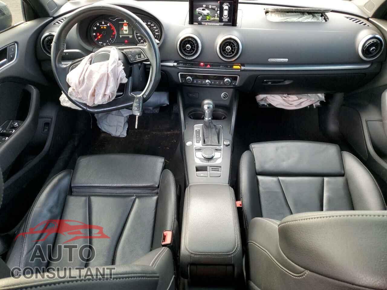 AUDI A3 2020 - WAUBEGFF2LA104368