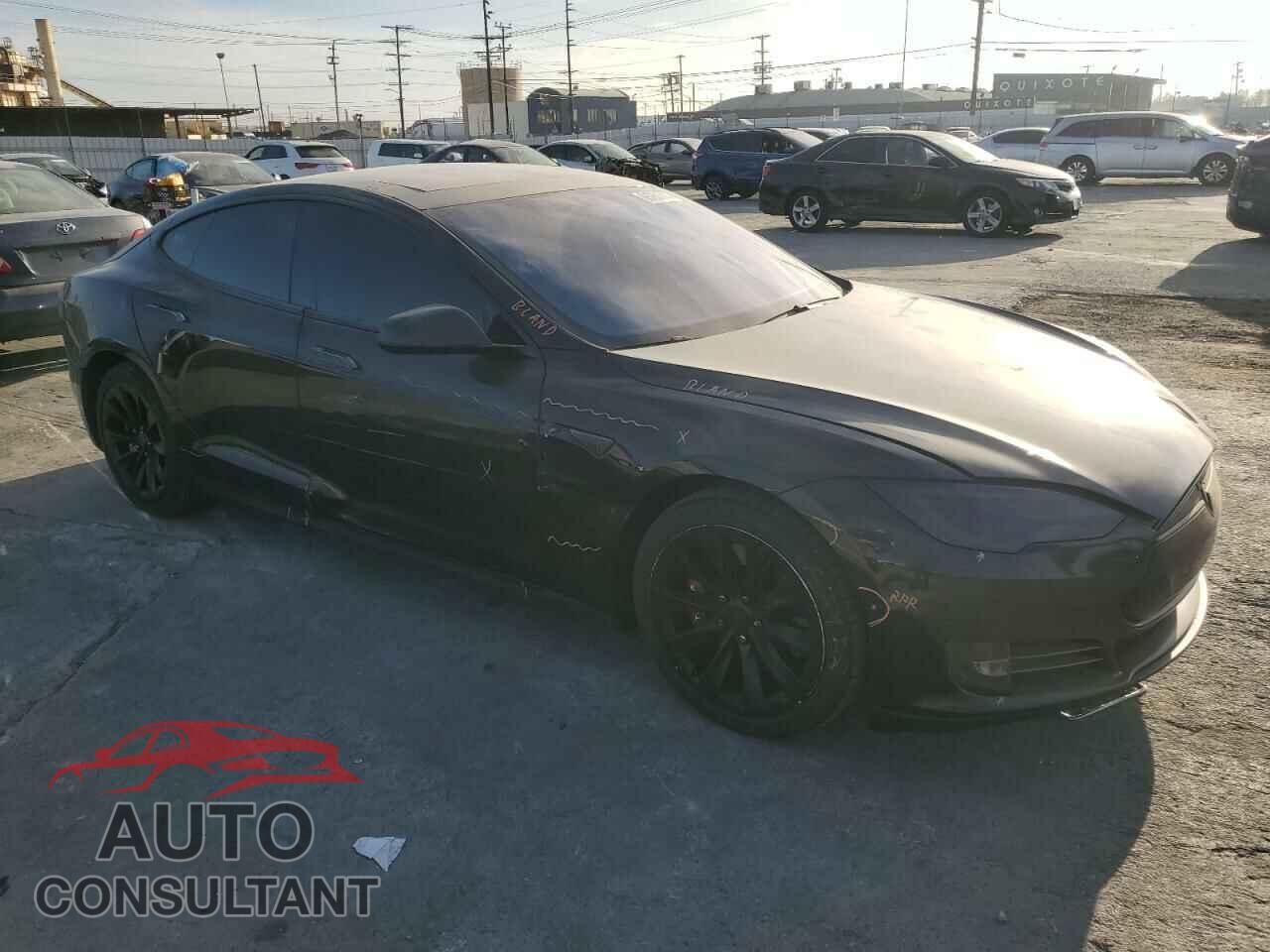 TESLA MODEL S 2016 - 5YJSA1E10GF133141