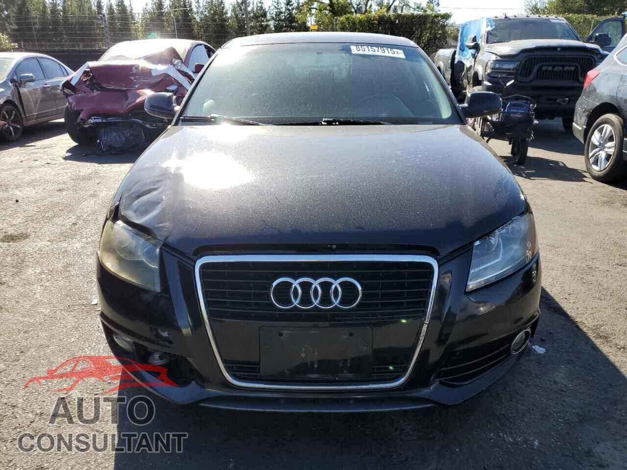 AUDI A3 2013 - WAUBEAFM9DA028998