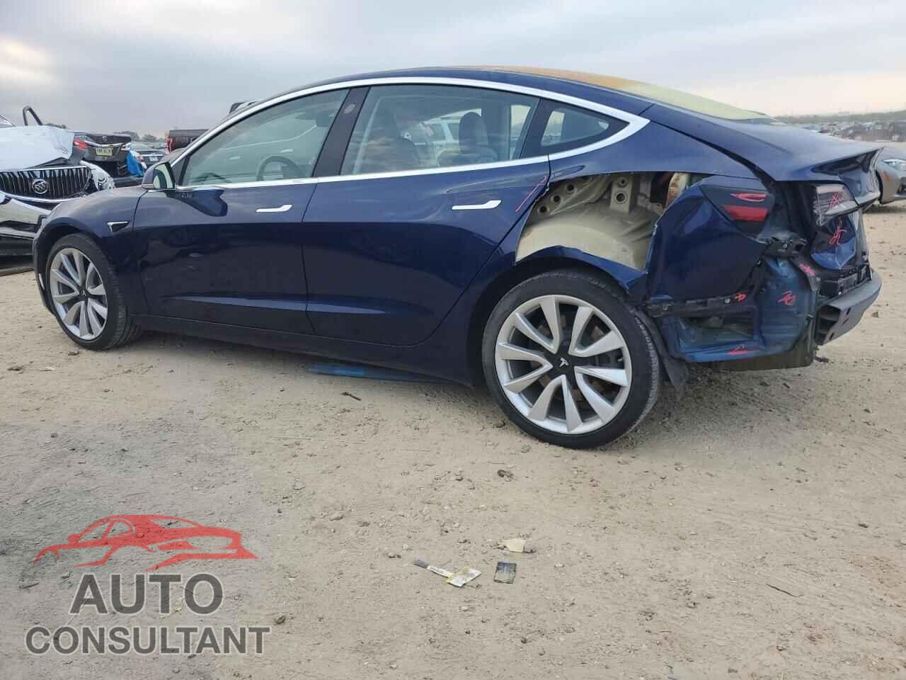 TESLA MODEL 3 2018 - 5YJ3E1EA9JF059881