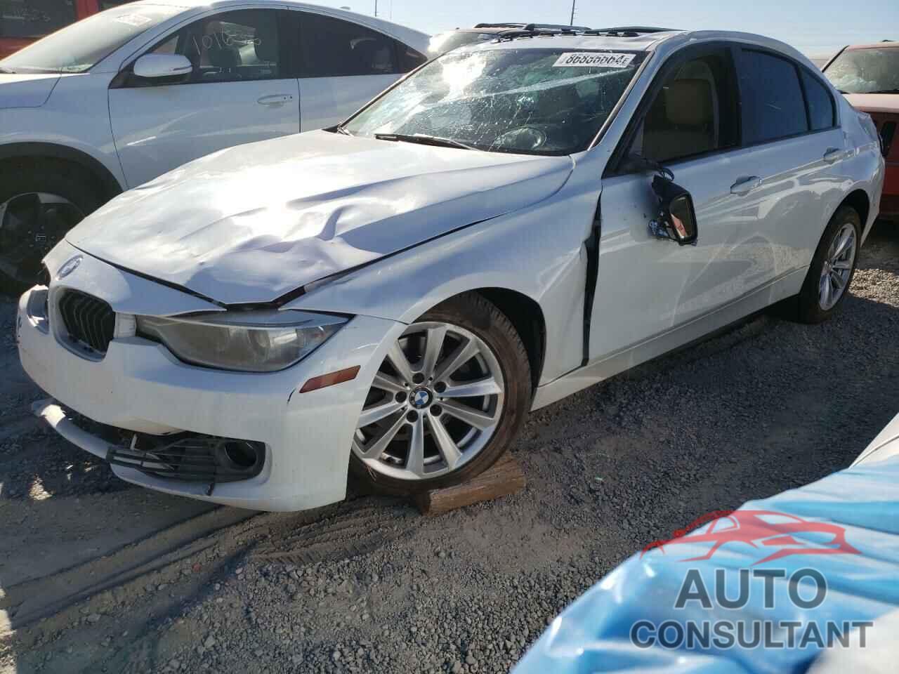 BMW 3 SERIES 2012 - WBA3A5G57CNP17170