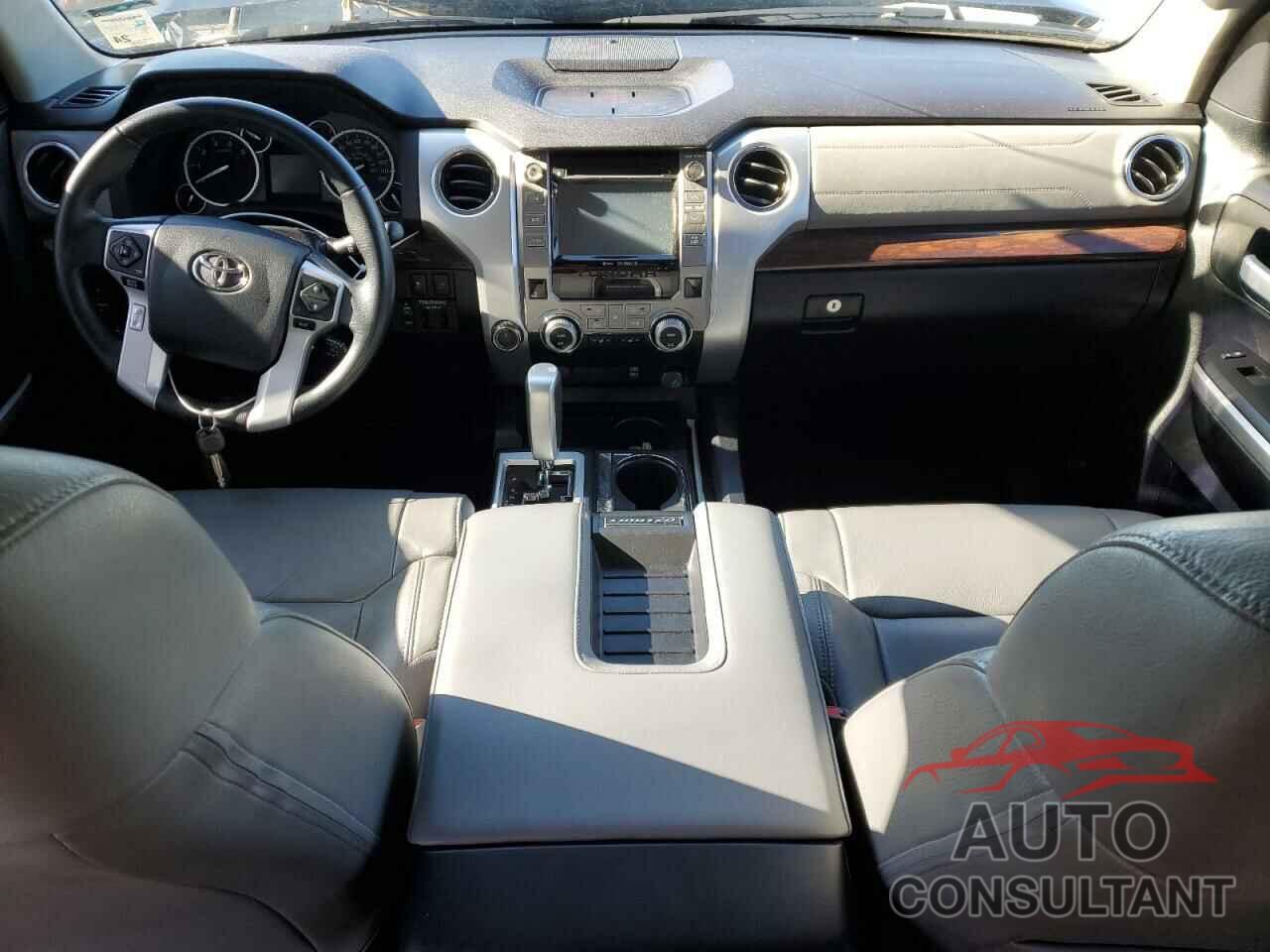 TOYOTA TUNDRA 2017 - 5TFHW5F17HX613489
