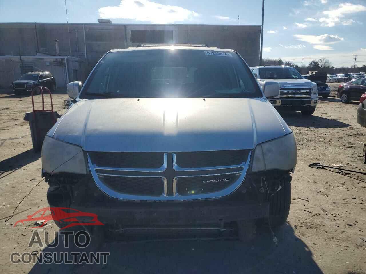 DODGE CARAVAN 2011 - 2D4RN5DG3BR657836