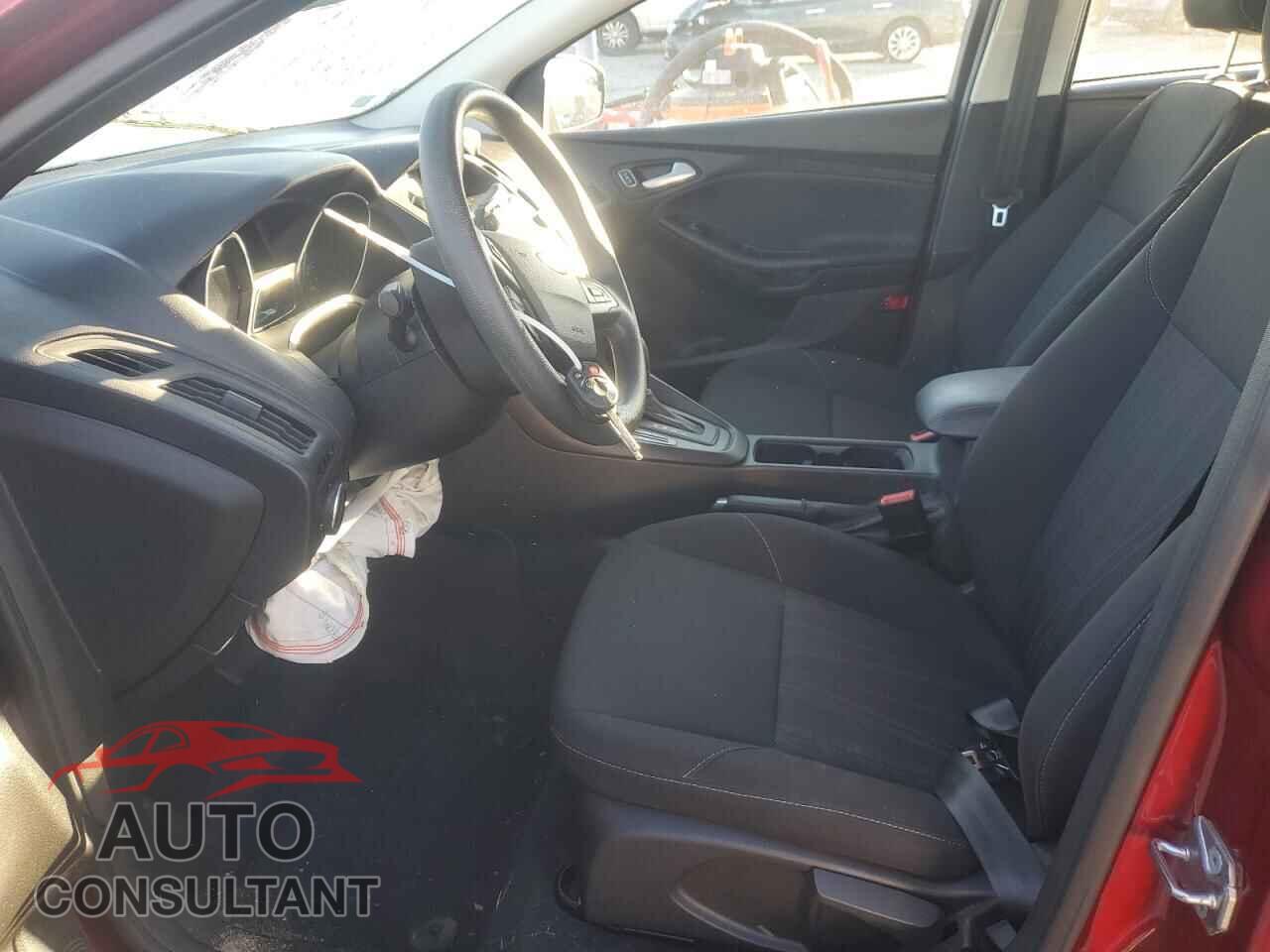 FORD FOCUS 2017 - 1FADP3F20HL219225