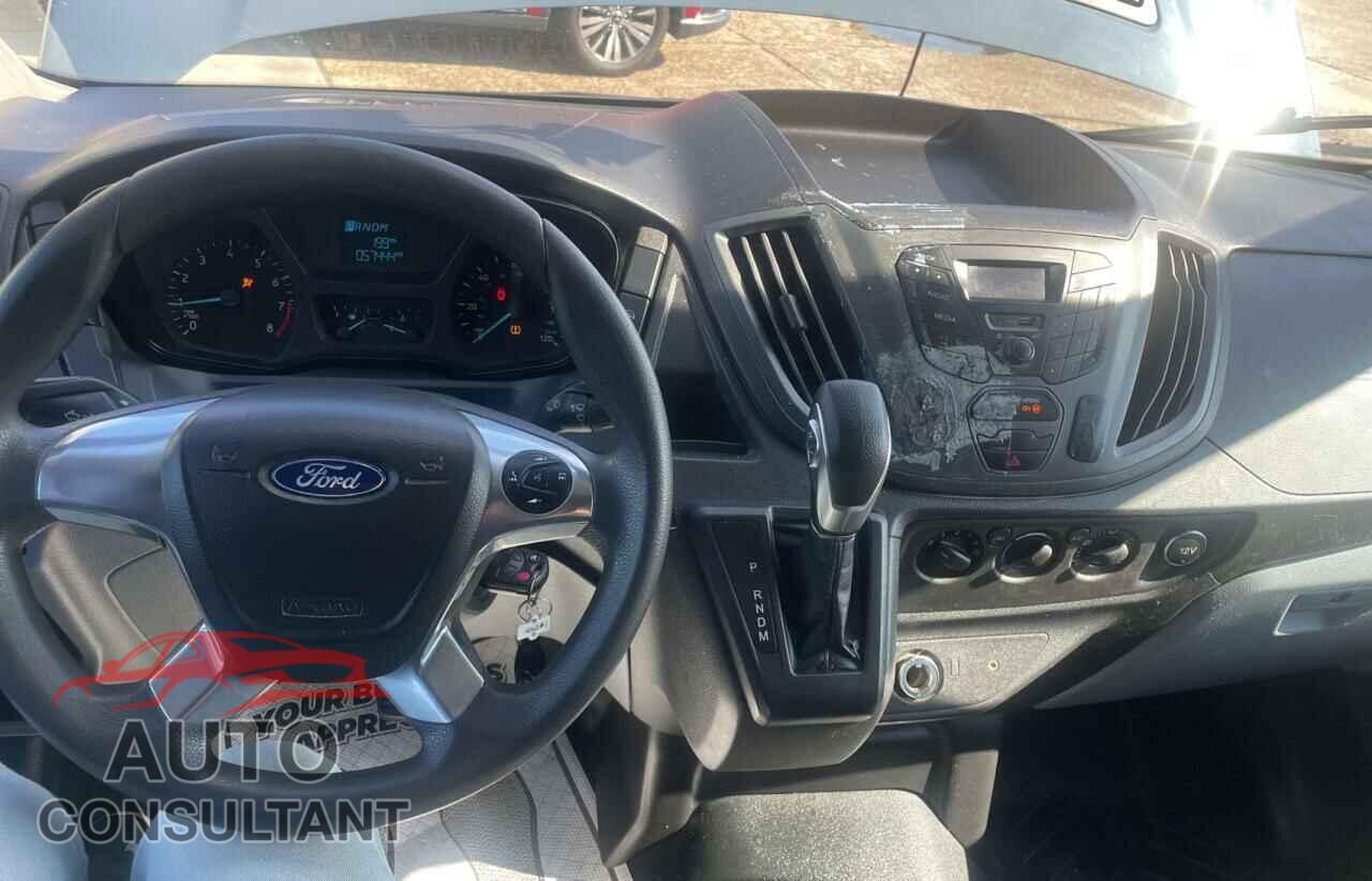 FORD TRANSIT 2019 - 1FTYR3XM2KKB78437