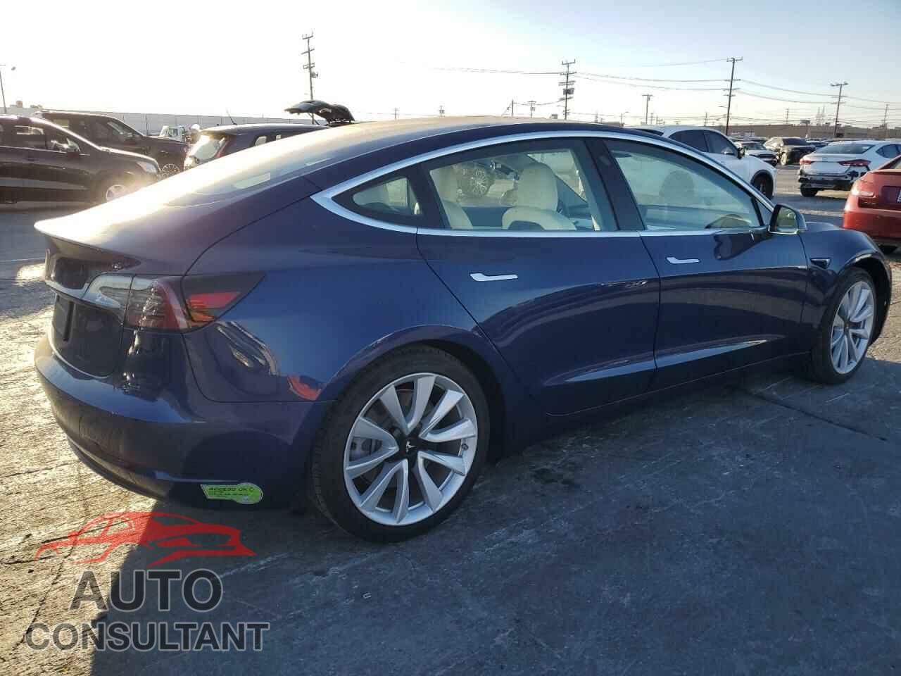 TESLA MODEL 3 2020 - 5YJ3E1EAXLF806617