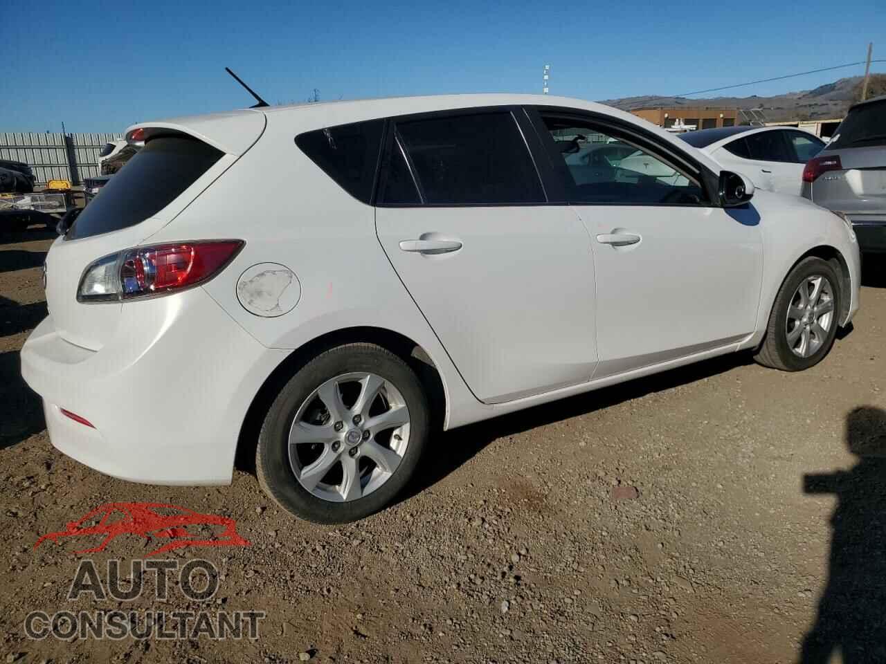 MAZDA 3 2011 - JM1BL1KF2B1467408